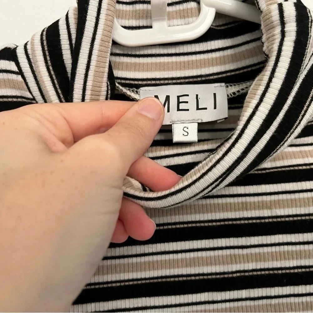 Striped ribbed turtleneck black tan white size small NWOT - Picture 6 of 10